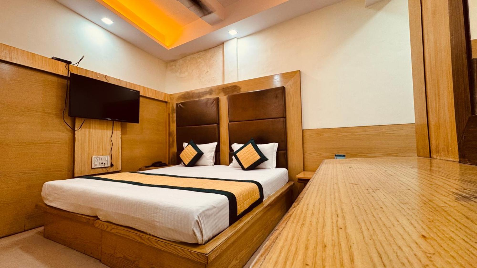 Cottage Lord Krishna Neu-Delhi Exterior foto